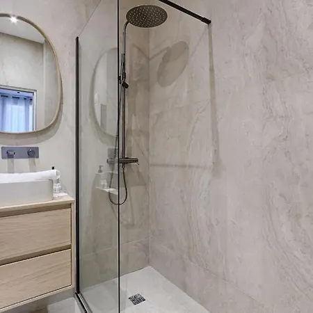 Appartement Folie Mericourt Republique 3 : Charming
